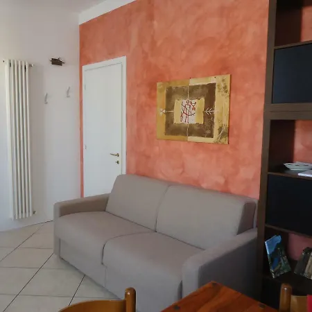 La Ca In Piaza Tatil Evi